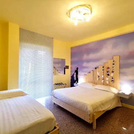 Red Carpet Rooms Bari Exterior photo