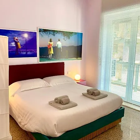 Red Carpet Rooms Bari Exterior photo