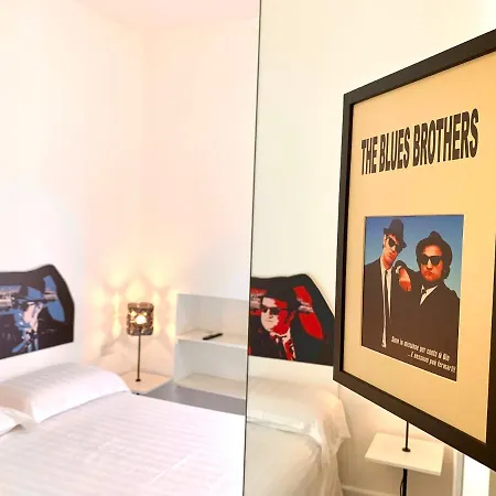 Red Carpet Rooms Bari Exterior photo